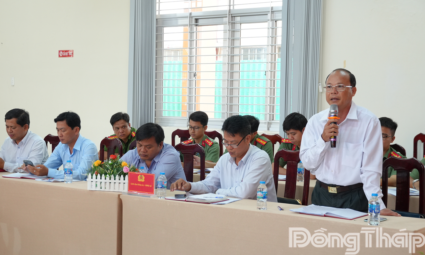 3. Lãnh đạo chính quyền địa phương phát biểu tại buổi làm việc. Ảnh Trọng Tín