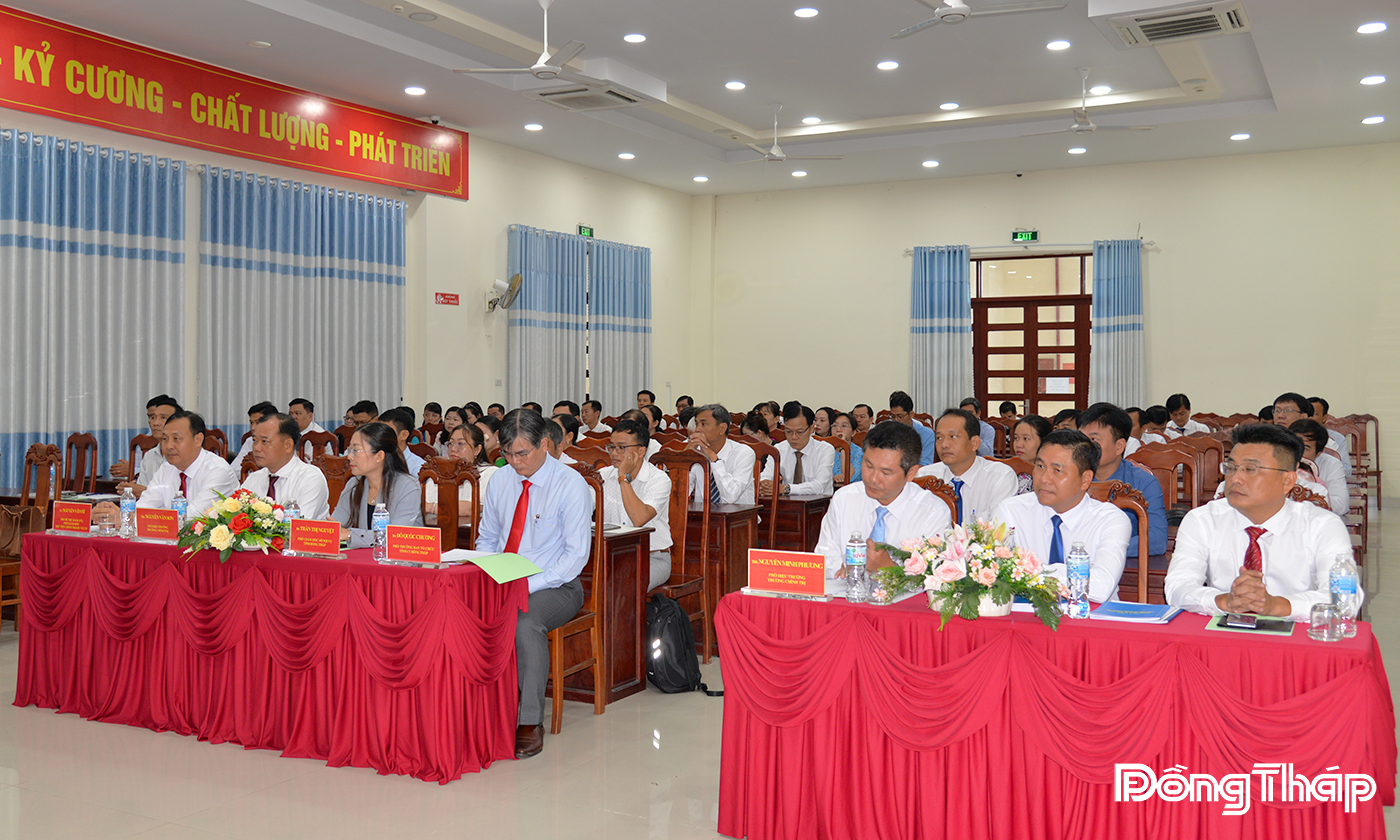 Quang cảnh buổi lễ. 