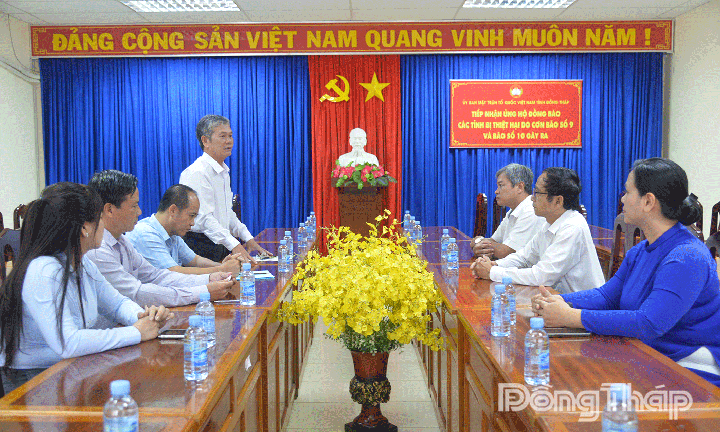 Đồng chí Đinh Văn Dũng, Ủy viên Ban Thường vụ Tỉnh ủy, Phó Chủ tịch Thường trực Ủy ban MTTQ Việt Nam tỉnh gửi lời cảm ơn đến Công ty Điện lực Đồng Tháp.