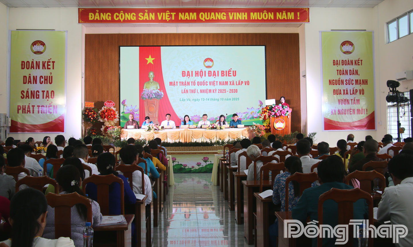 Quang cảnh đại hội.