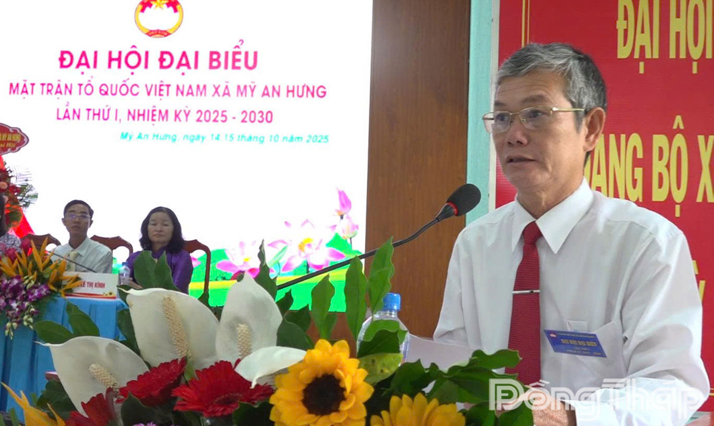 Đồng chí Đinh Văn Dũng, Ủy viên Ban Thường vụ Tỉnh ủy, Phó Chủ tịch Thường trực Ủy ban MTTQ Việt Nam tỉnh Đồng Tháp phát biểu chỉ đạo đại hội.