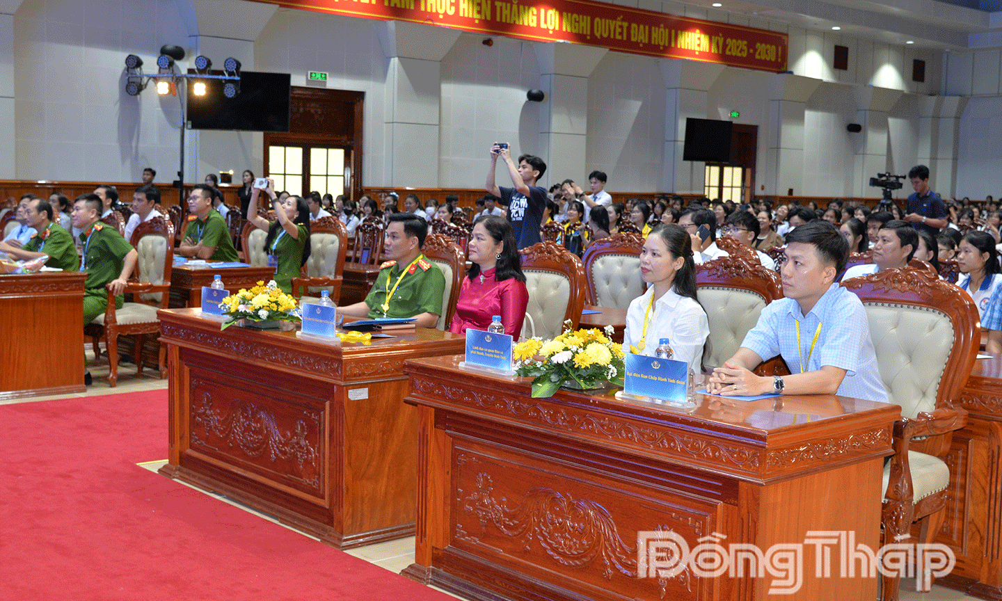 Đại biểu tham dự 