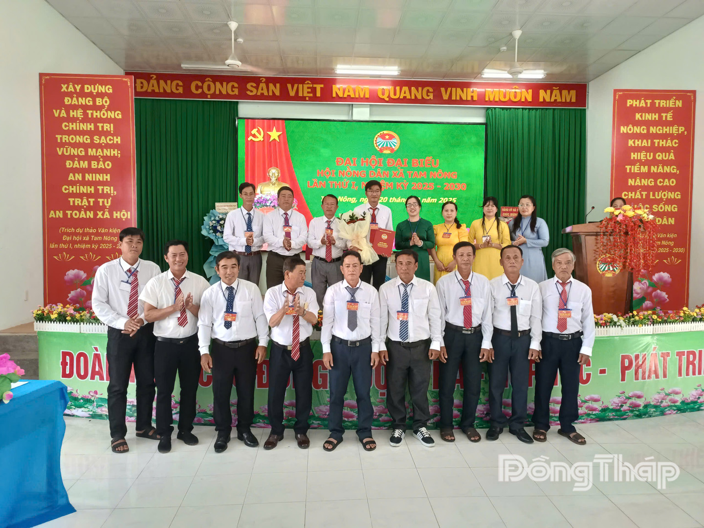 Ban chấp hành Hội nông dân xã Tam Nông nhiệm kỳ 2025-2030 ra mắt đại hội.