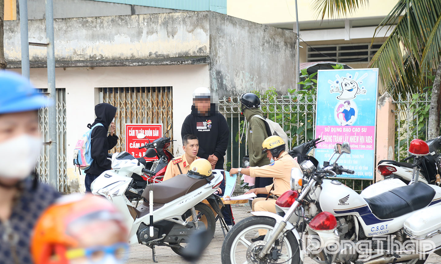 Nhiều trường hợp học sinh vi phạm luật An toàn giao thông thời gian qua.