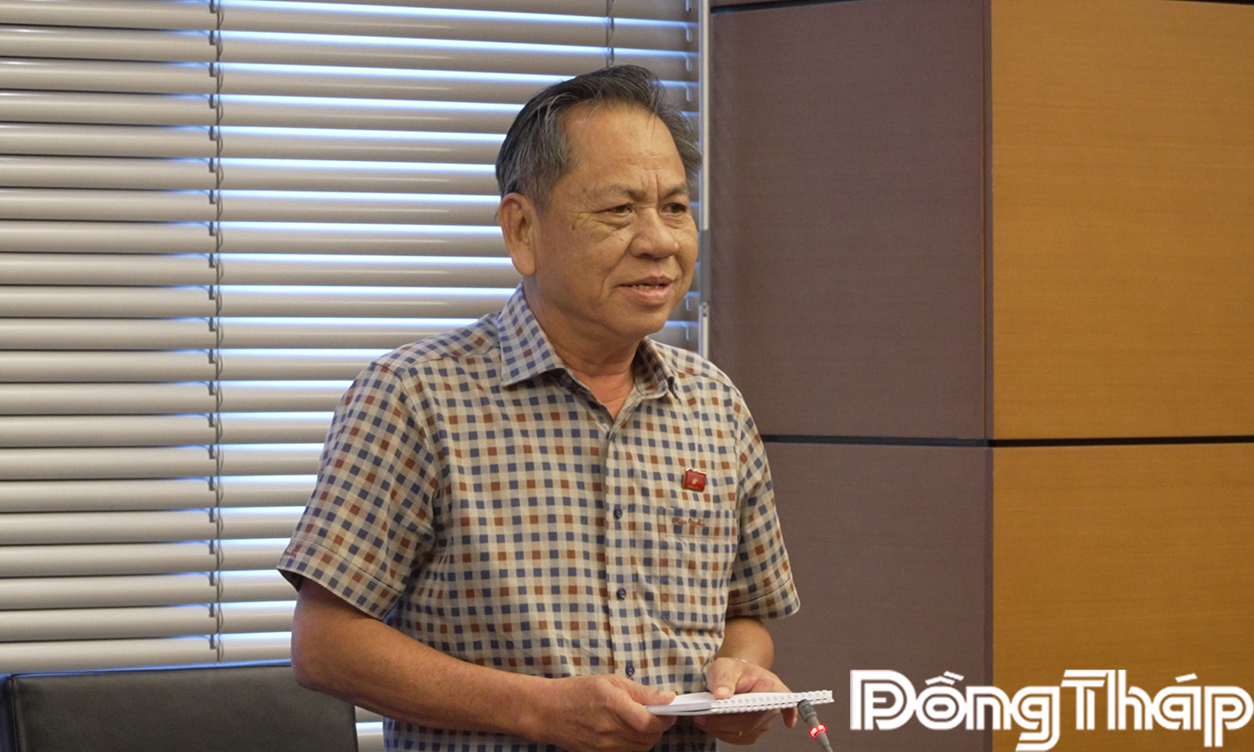 Đại biểu Trần Văn Sáu phát biểu