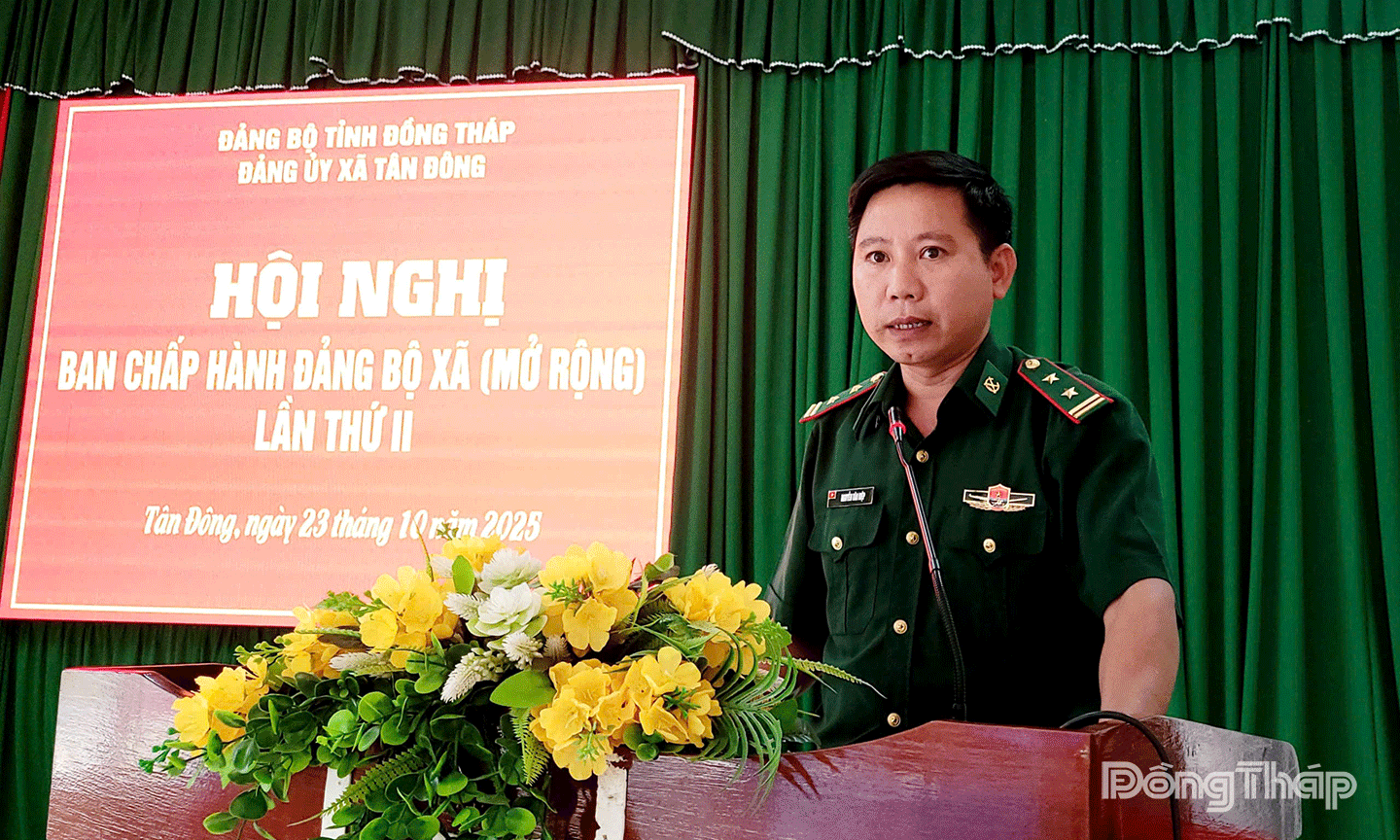 Đại biểu phát biểu tham luận tại đại hội