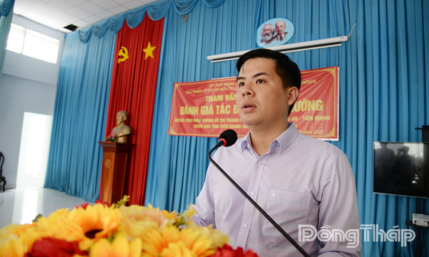 Đại diện Ban Quản lý dự án thông tin về dự án.