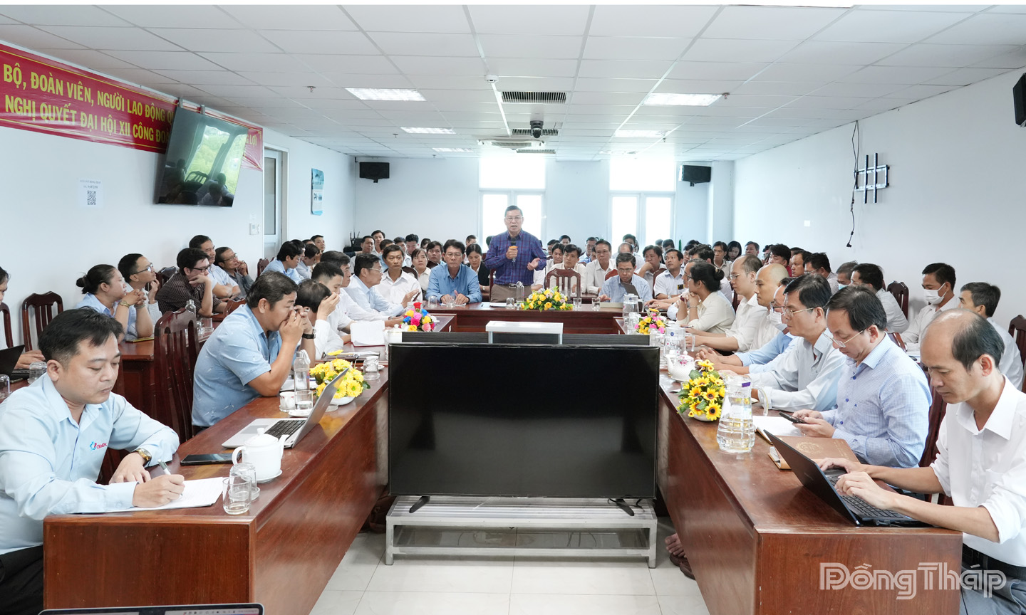 Quang cảnh hội nghị