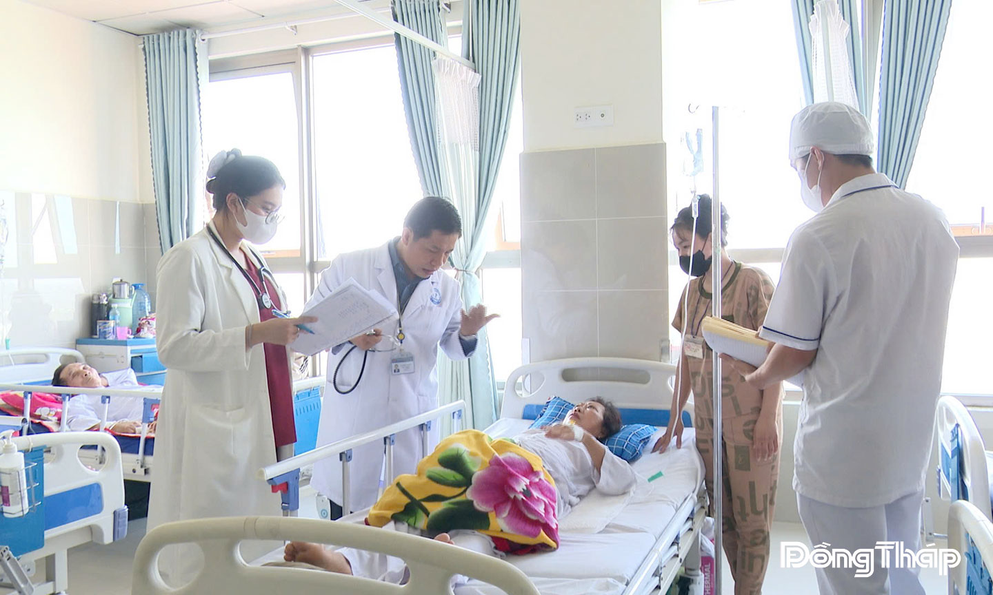 Hồ sơ bệnh án điện tử hỗ trợ bác sĩ thuận lợi trong công tác khám chữa bệnh.                                                            Ảnh: Văn Thảo