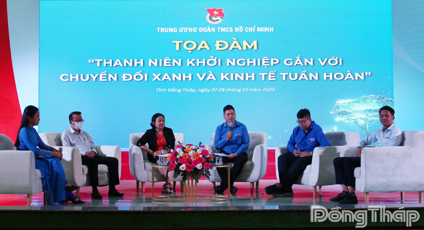 Các diễn giả tham Chương trình tọa đàm.