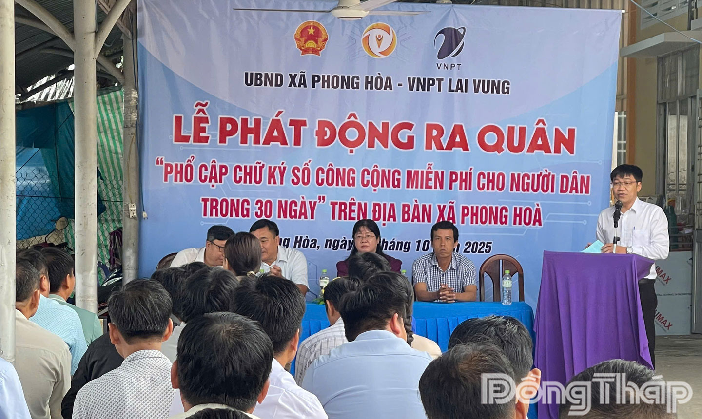 Quang cảnh buổi lễ phát động.