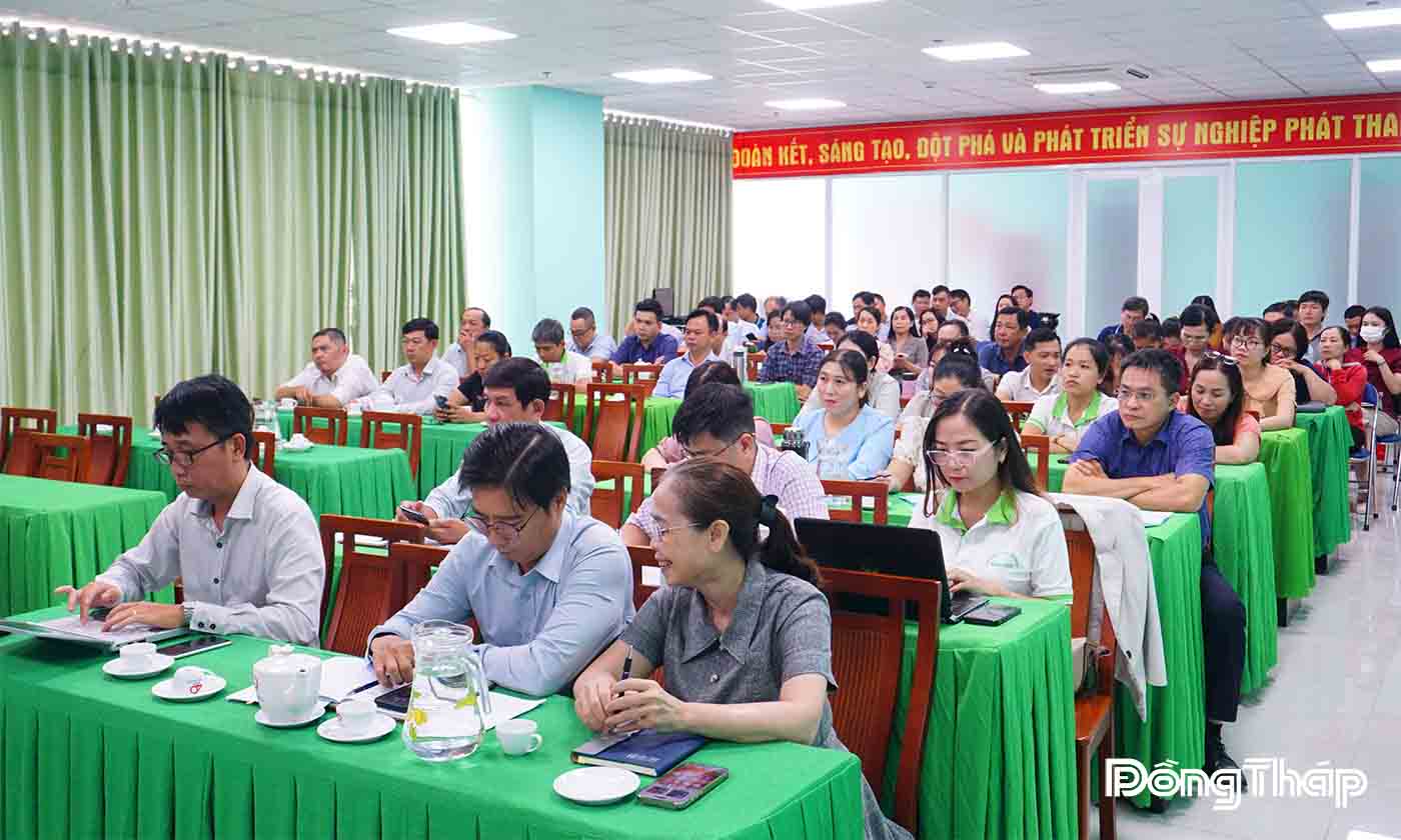 Cán bộ Đảng viên tham gia triển khai thực hiện Nghị quyết đại hội Đảng bộ tỉnh Đồng Tháp Khóa I, nhiệm kỳ 2025-2030.