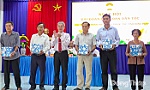 Đồng chí Đinh Văn Dũng dự Ngày hội Đại đoàn kết toàn dân tộc tại phường Mỹ Phước Tây