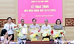 Xã Tháp Mười: Trao tặng Huy hiệu Đảng đợt 7-11