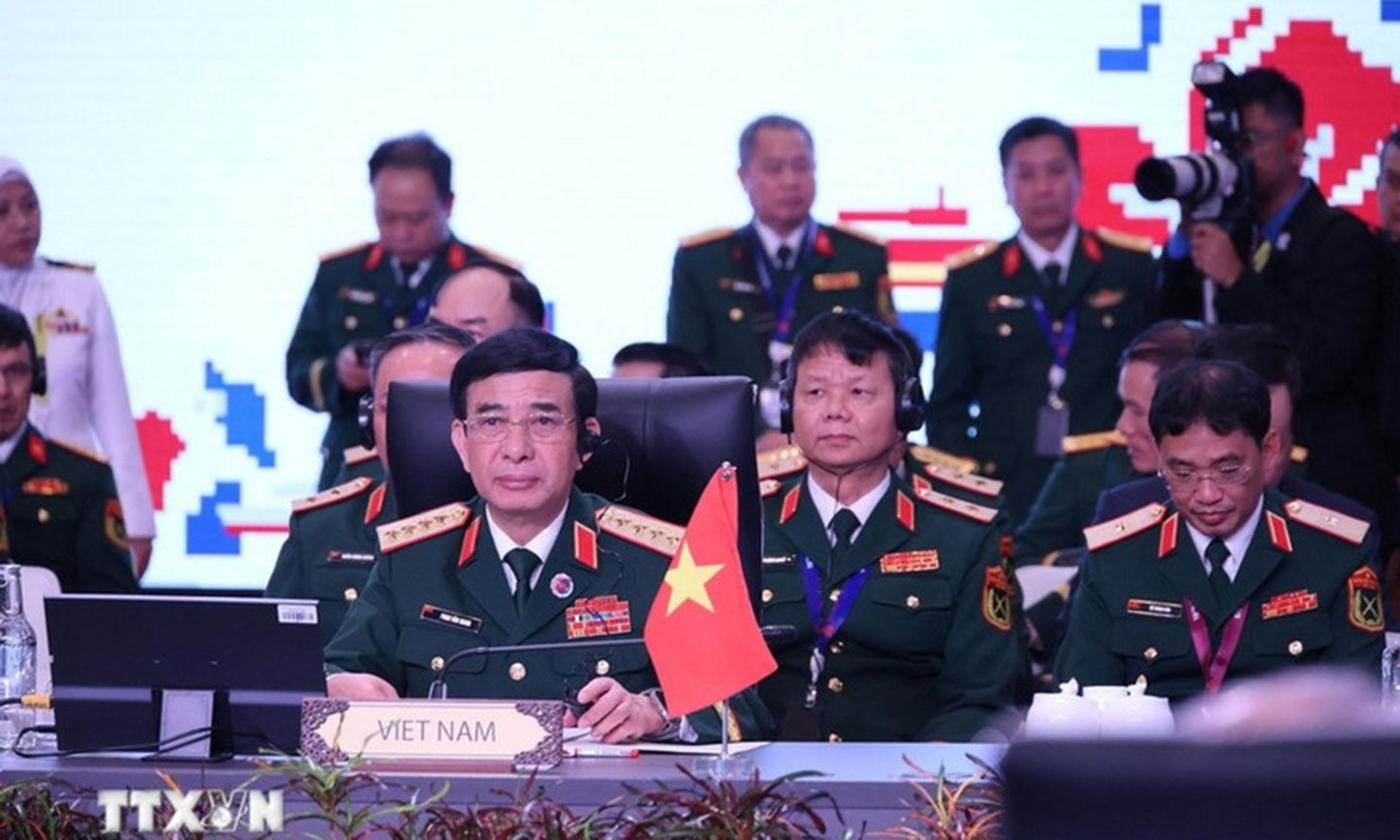 Vietnam attends 19th ASEAN Defence Ministers' Meeting in Kuala Lumpur