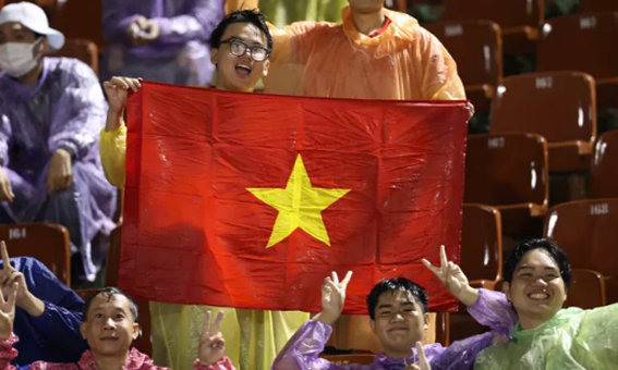 Vé xem tuyển Việt Nam thi đấu tại Lào chỉ hơn 12.000 đồng