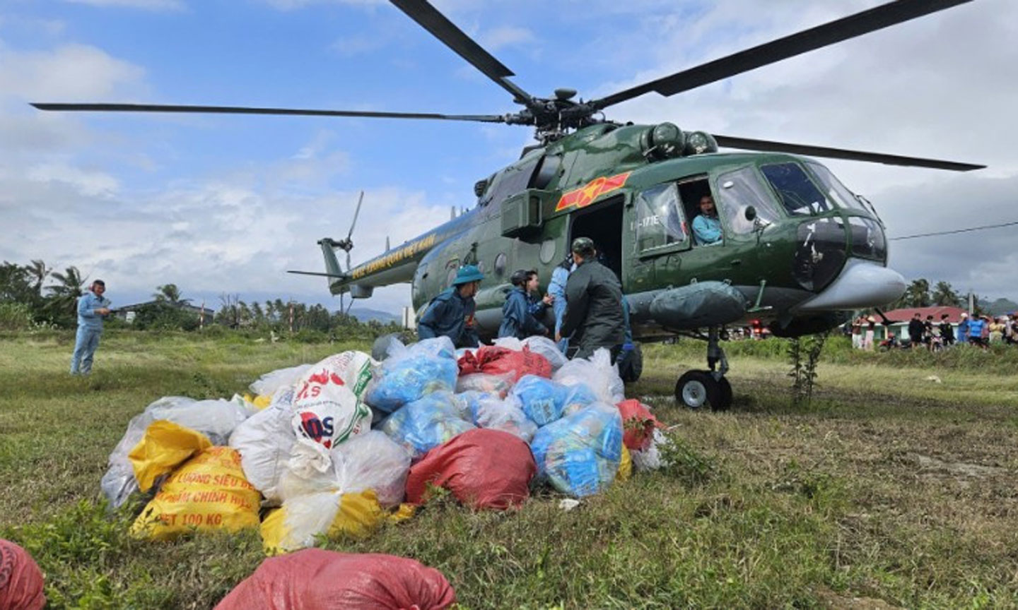 [Infographic] Huy động tổng lực ứng phó, khắc phục hậu quả mưa lũ tại một số tỉnh miền trung