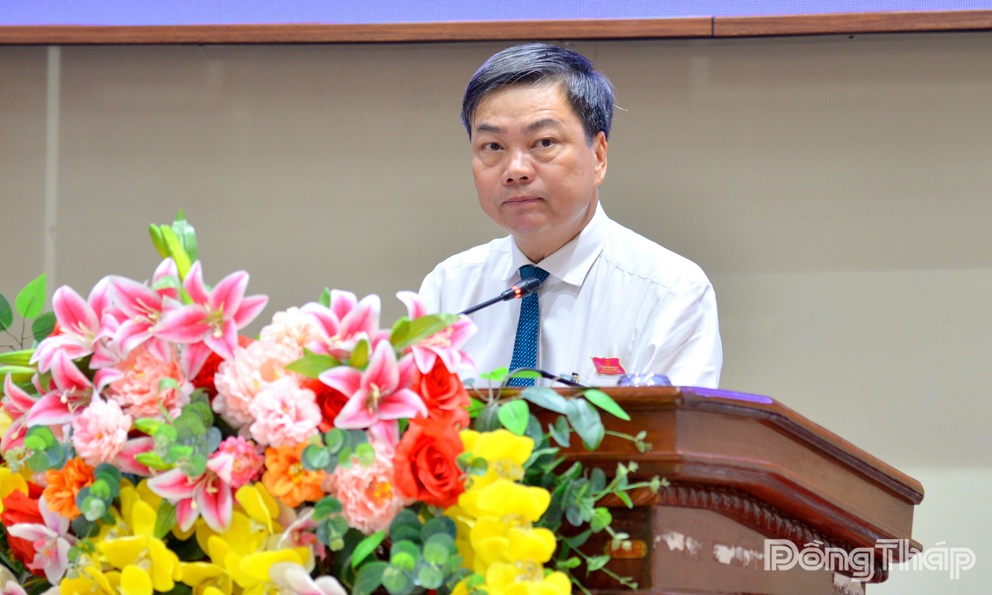 Phạm Văn Chuẩn, điều hành biểu quyết thông qua các nghị quyết