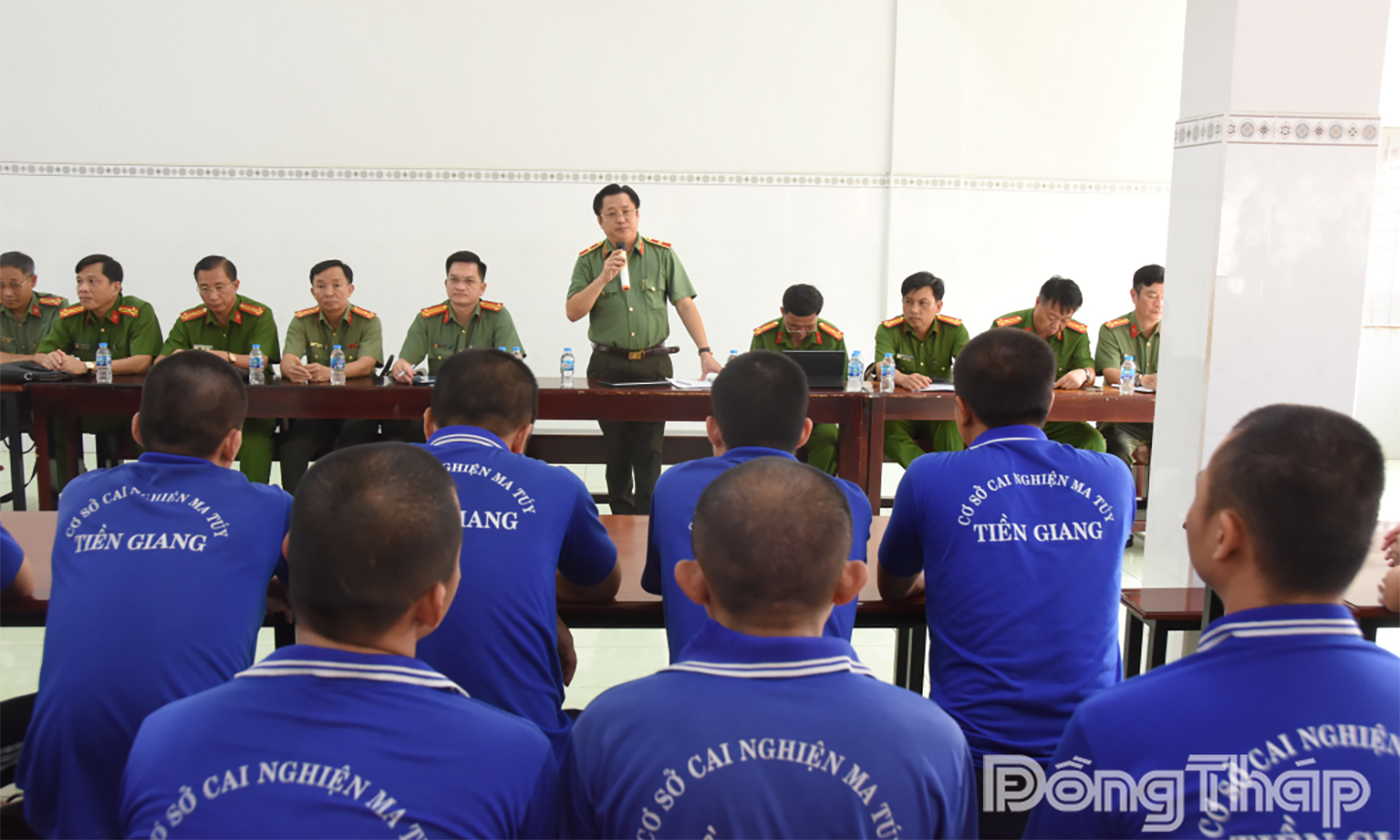 Một số hình ảnh đồng chí Thiếu tướng Lâm Phước Nguyên kiểm tra các mặt công tác tại Cơ sở cai nghiện số 2. Ảnh Lê Hoài