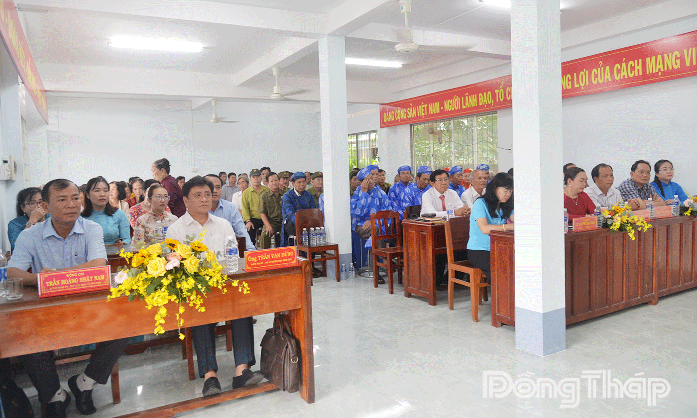 Đại biểu tham dự Ngày hội.