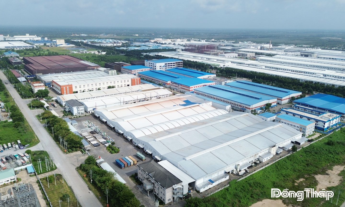 Sản xuất công nghiệp đóng góp quan trọng vào tăng trưởng kinh tế của tỉnh.