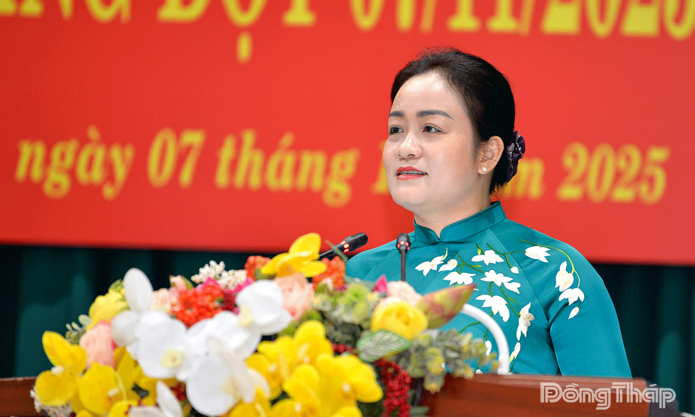 Đồng chí Nguyễn Hải Trâm, Phó Bí thư Thường trực Tỉnh ủy phát biểu tại buổi lễ.