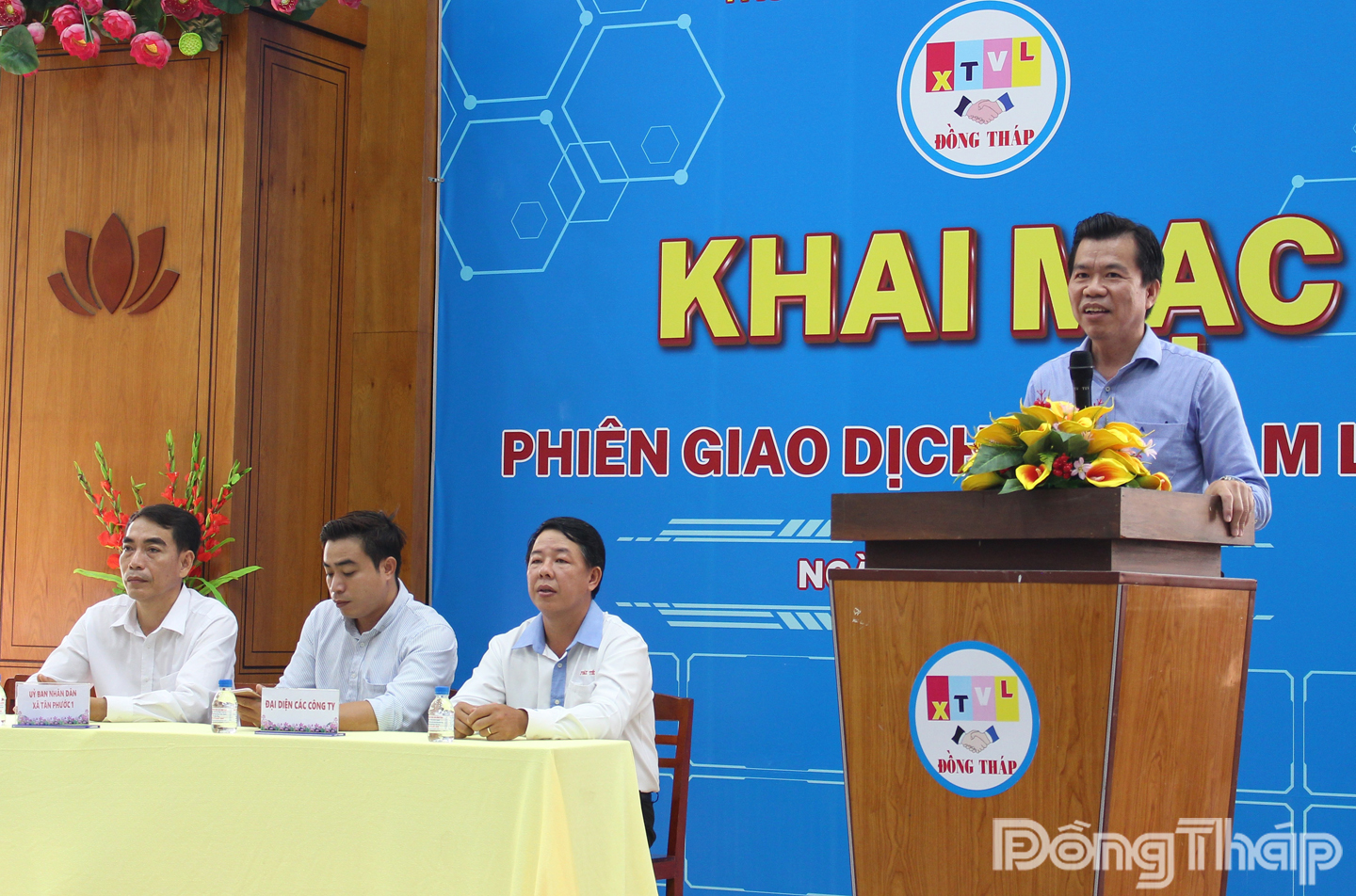 Giám đốc Trung tâm Dịch vụ việc làm Đồng Tháp Nguyễn Phú Hiếu phát biểu khai mạc Phiên giao dịch việc.