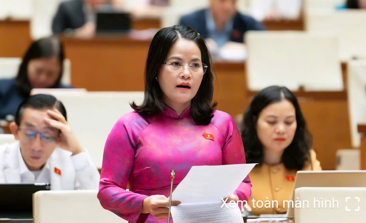 Đại biểu Nguyễn Hoàng Bảo Trân (Đoàn TP HCM). Ảnh: Hoàng Phong