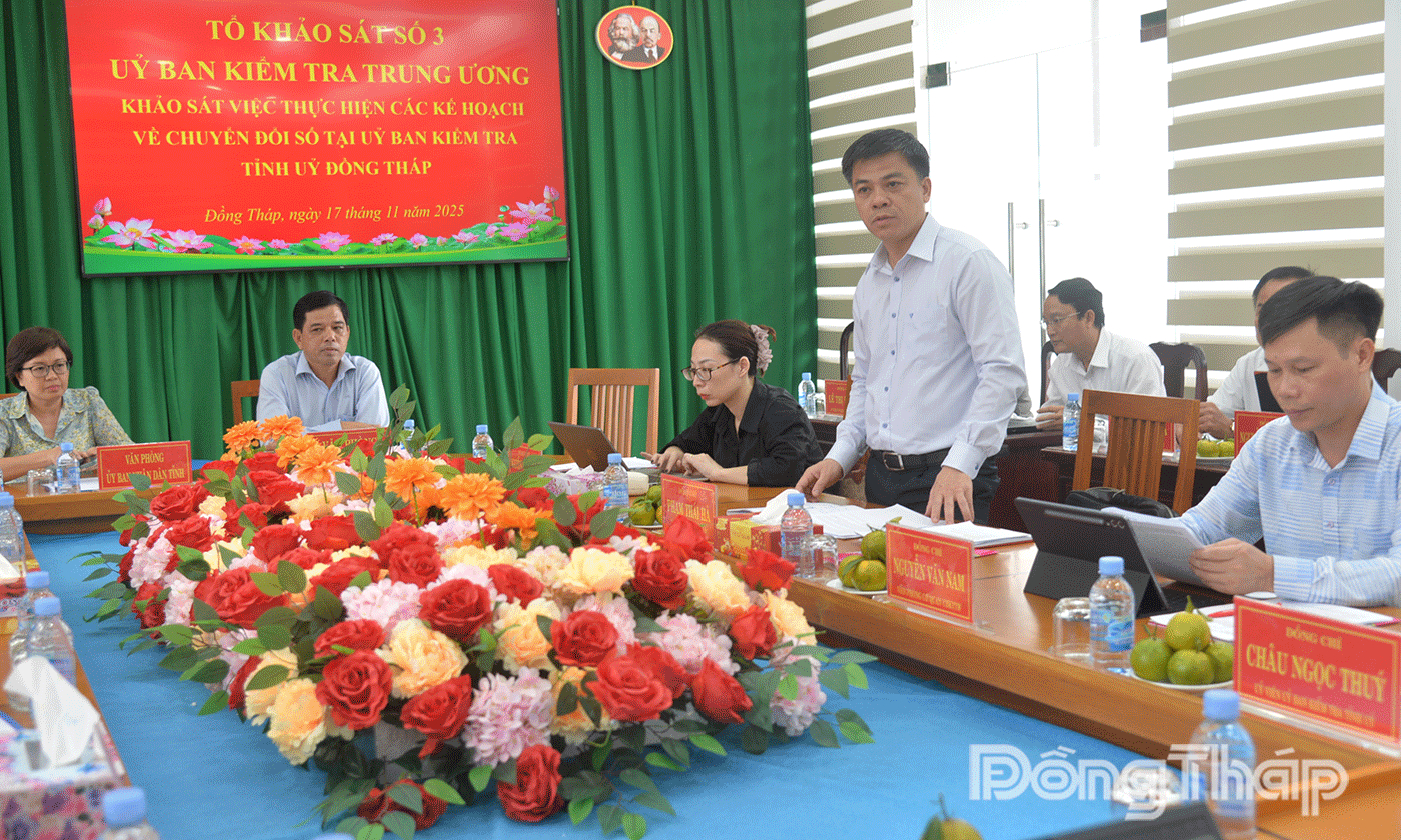 Đồng chí Phạm Thái Hà, Vụ trưởng Vụ Địa bàn VIII, Cơ quan Uỷ ban Kiểm tra Trung ương phát biểu tại buổi khảo sát.