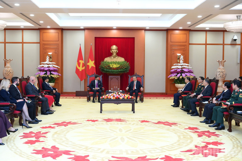 Tổng Bí thư Tô Lâm tiếp Phó Thủ tướng, Bộ trưởng Quốc phòng Slovakia.