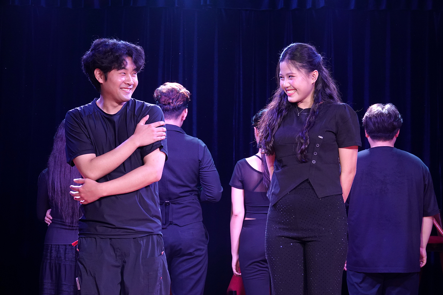 Tình yêu trong sáng của đôi trẻ ﻿bị ﻿hai dòng họ Trần và Kim phản đối. Ảnh: THÚY BÌNH