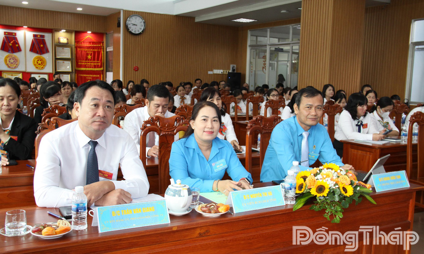 Đại biểu tham dự Đại hội.