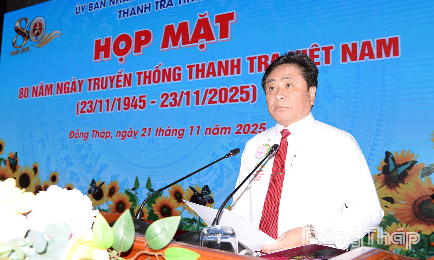 Đồng chí Trần Văn Dũng phát biểu tại buổi họp mặt.