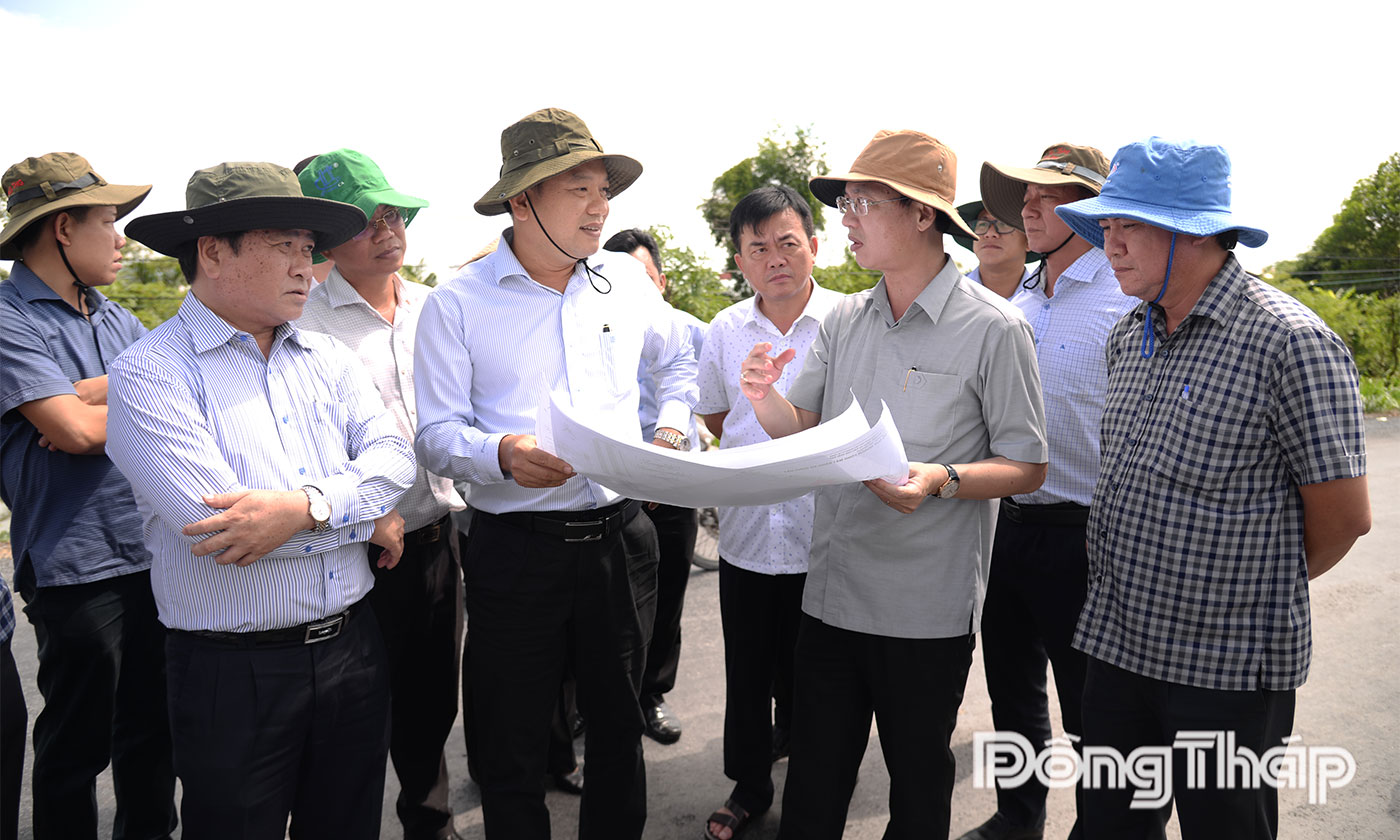 Lãnh đạo tỉnh khảo sát hiện trạng Dự án KCN Dịch vụ Dầu khí Soài Rạp.