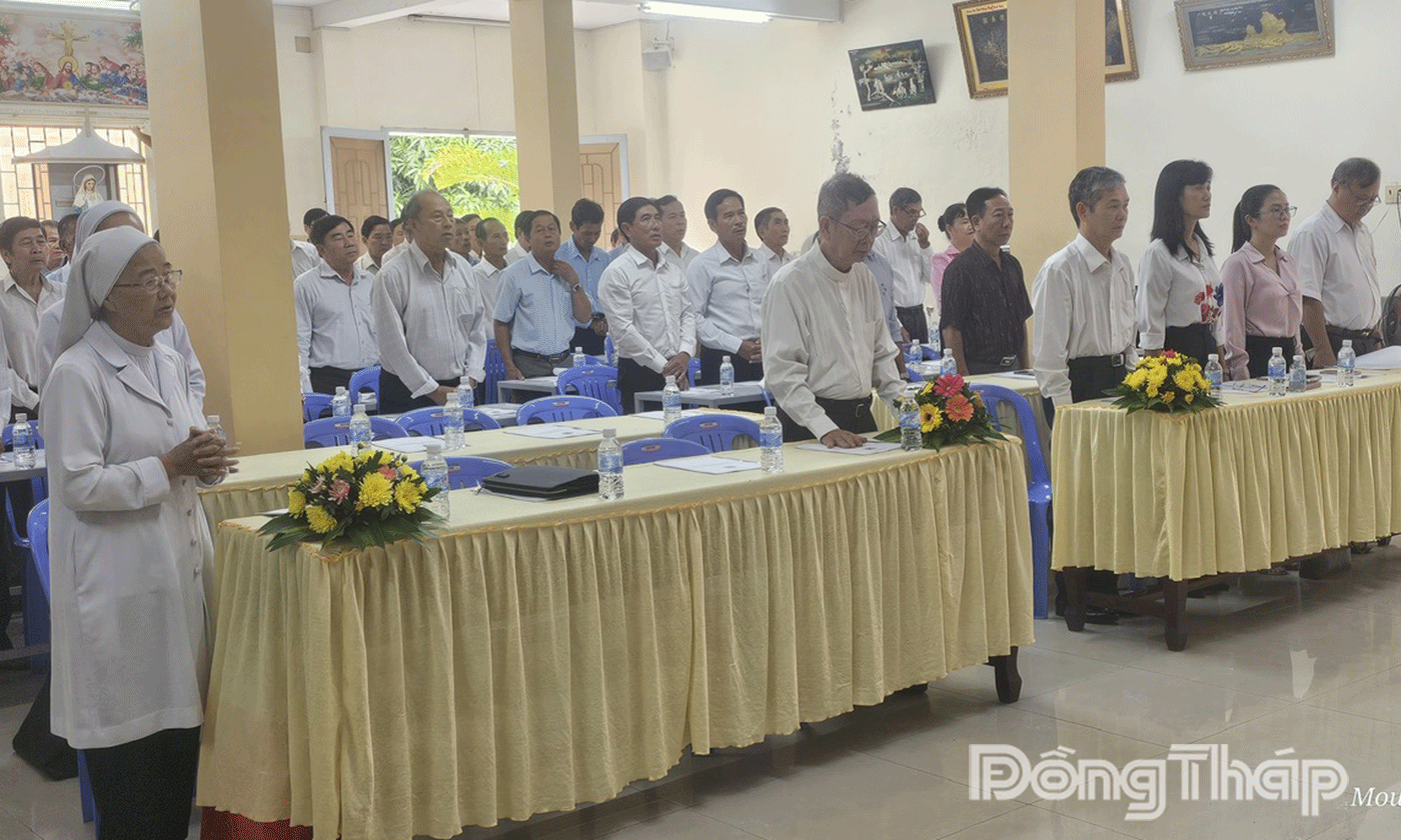 Đại biểu tham dự hội nghị.