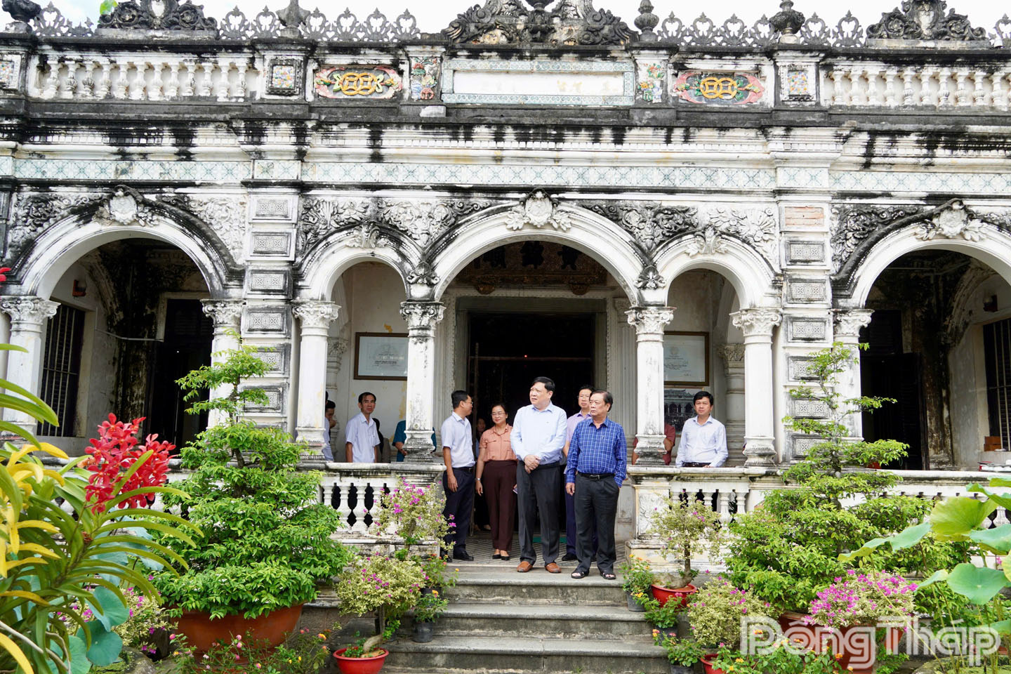 Phó Chủ tịch Quốc hội Lê Minh Hoan cùng Đoàn công tác khảo sát tại Nhà cổ Huỳnh Thủy Lê
