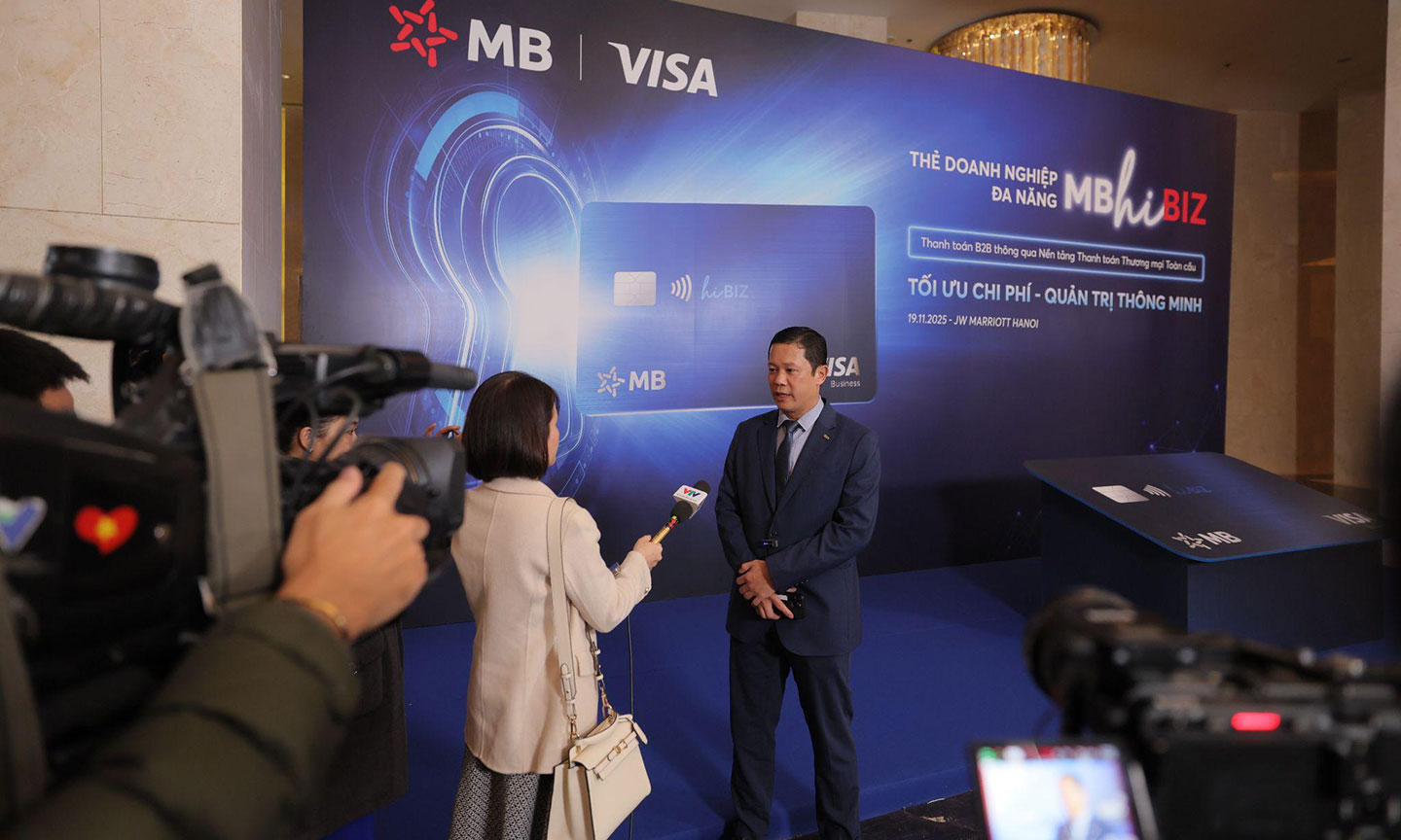 Ông Trần Hải Hà - GĐ Khối Khách hàng lớn trả lời tại sự kiện.