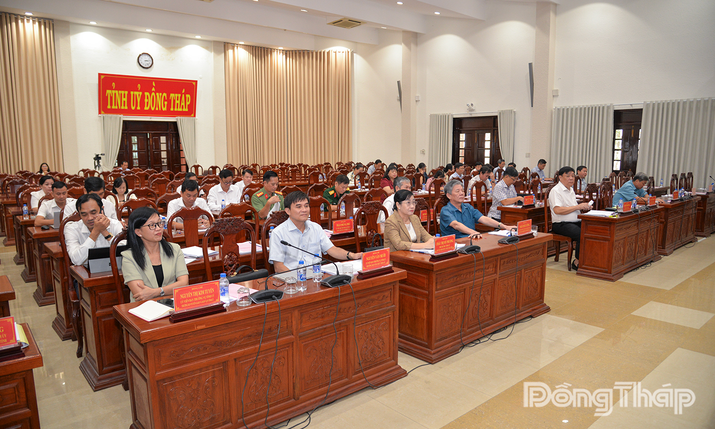 Quang cảnh hội nghị.