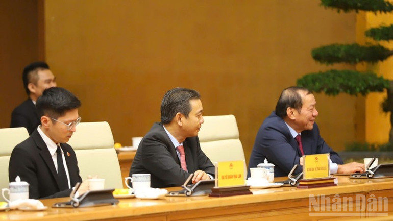 Các đại biểu tham dự buổi lễ. (Ảnh: Trần Hải)